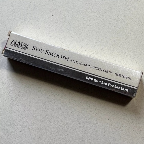 ALMAY Stay Smooth Anti-Chap Lipcolor with SPF 25 - Lip Protectant #BERRY - Picture 6 of 6